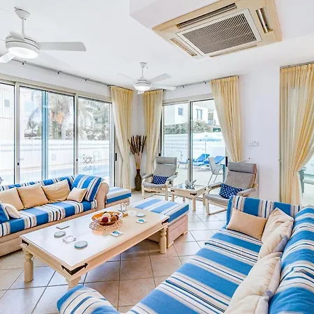 Vila Elliana By Ezoria *